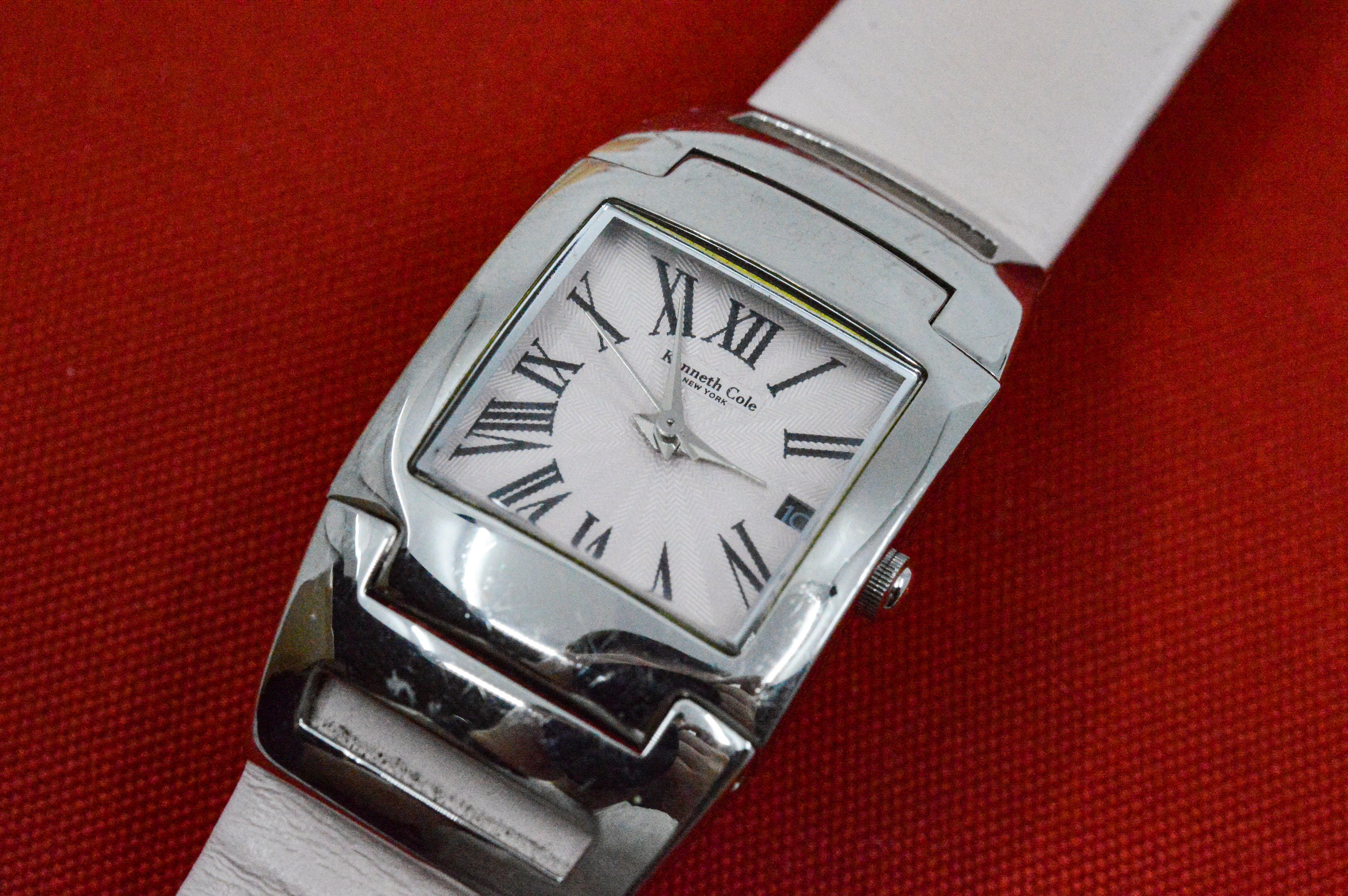 Kenneth Cole Silver and White Womens Watch Kenneth Cole Ladies Silver Watch KC50938003 from WatchPilot main image 4