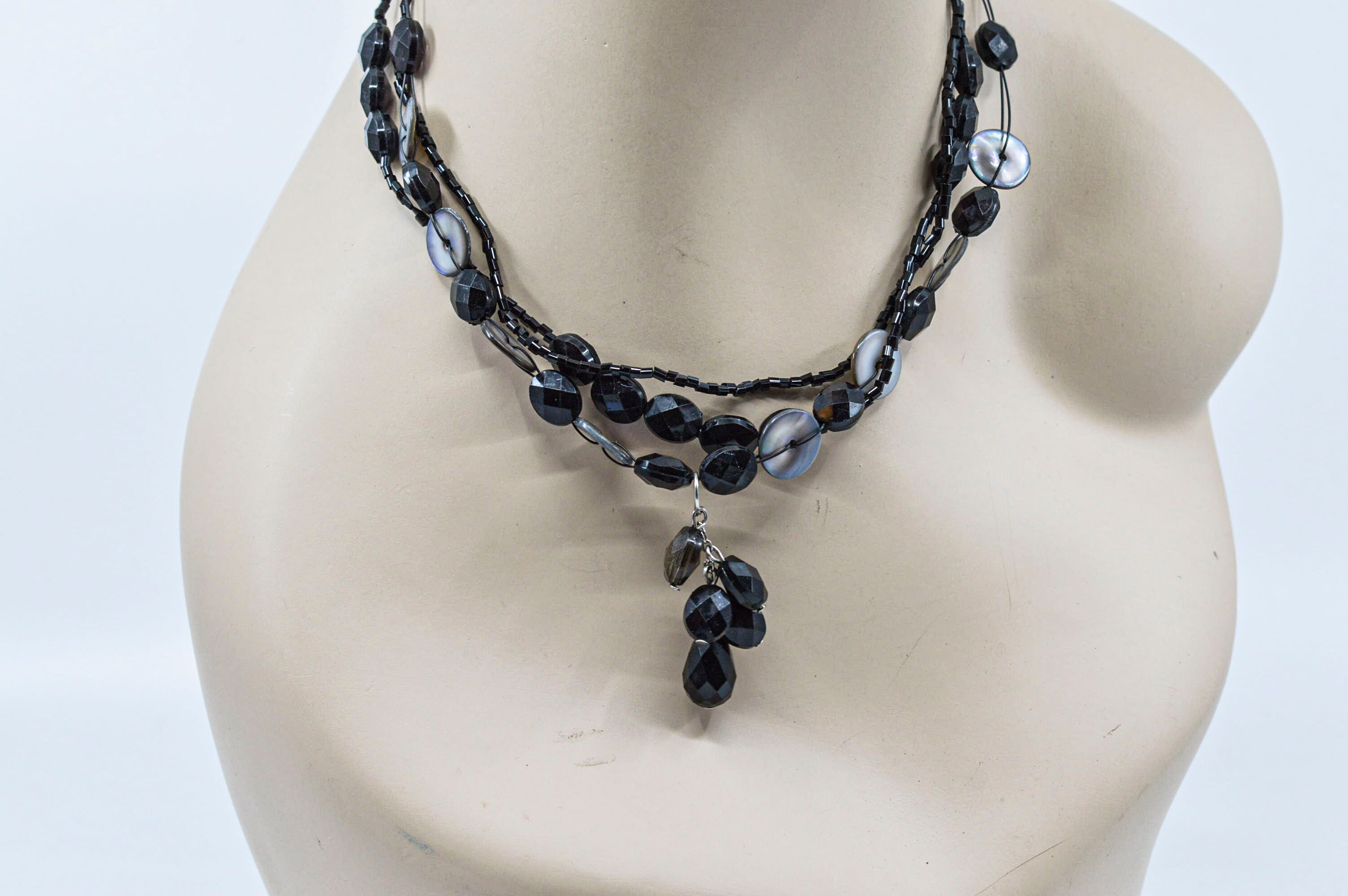 Stone Beaded Necklace – Black main image 0