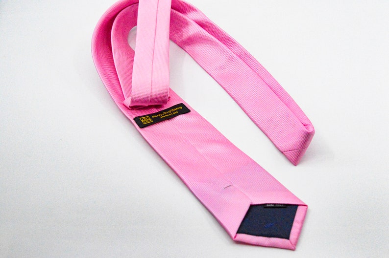 Pink color silk mens neck tie