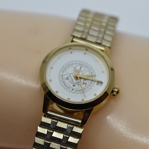 Gold ton mit weißem Ziffernblatt und Stretch Armband Damen Modeuhr