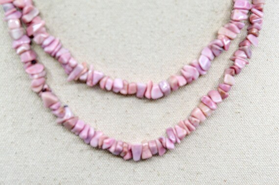 ★LECYTO★ Heartline Stone Beads NecklacePink Pink Tone, Chip , Stone Beads, Women's Necklace - Etsy