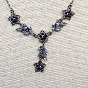 Black tone, womens fashion necklace