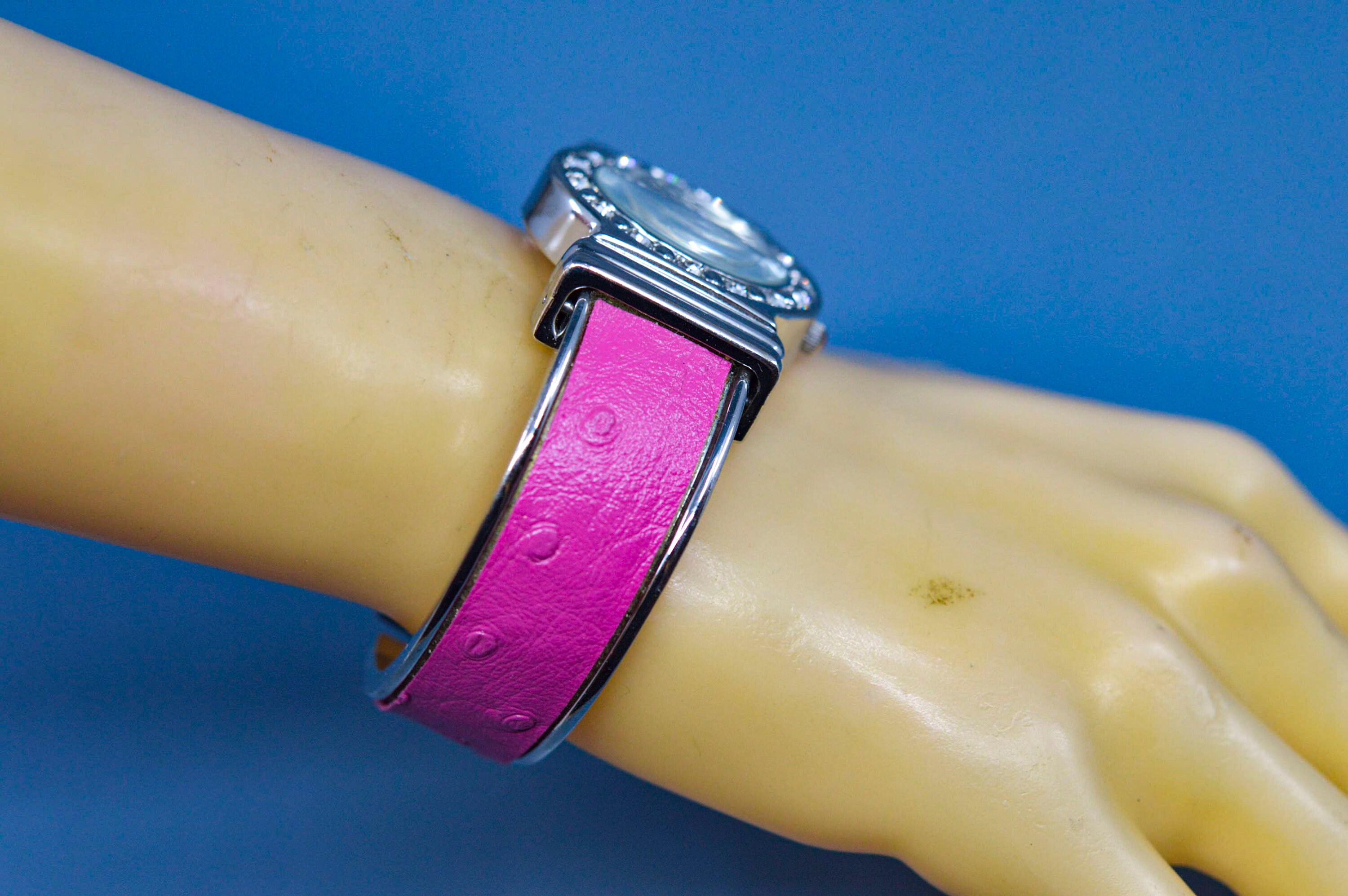 Pink‎ Cuff Bracelet Watch with Silver Tone Accents and Unique Pattern Women\'s Pink and Silver Tone, Womens Fashion Cuff Watch - Etsy main image 3