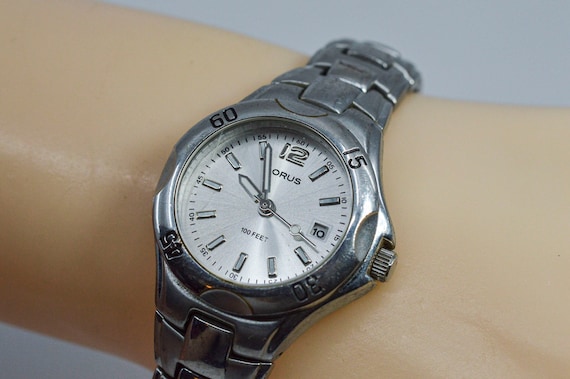 Lorus steel tone with silver dial womens sports w… - image 2