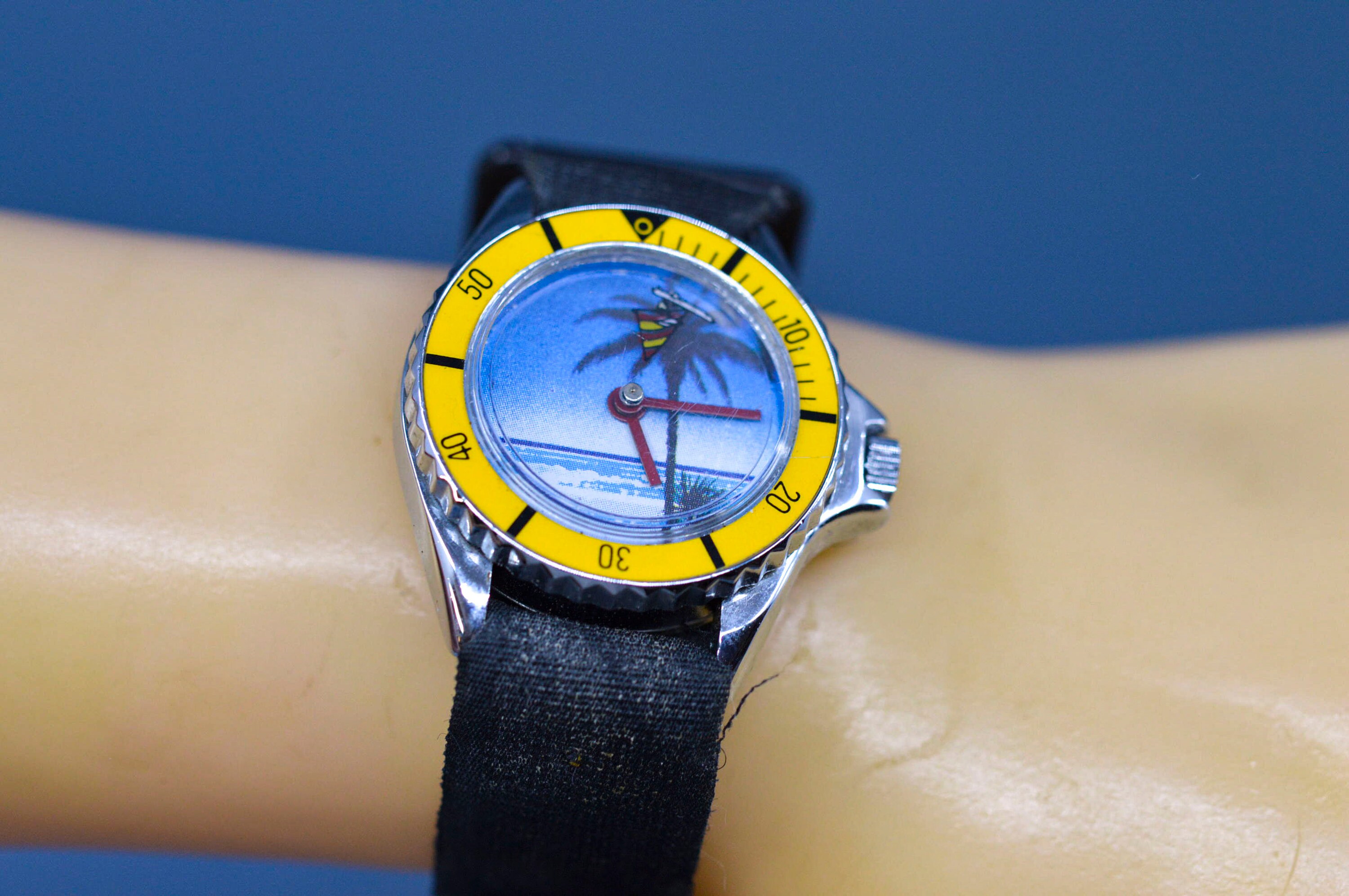 Made in Hong Kong Watch - Etsy display picture 2