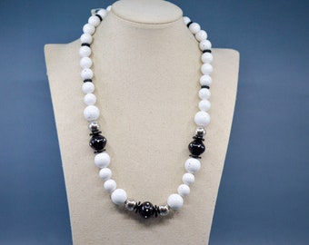 Black and white tone, womens plastic beads, fashion necklace