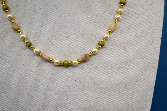 Gold and green tone, womens beaded necklace - image 2