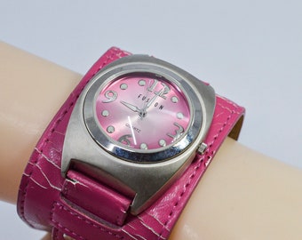 Pink tone womens fashion wrist watch