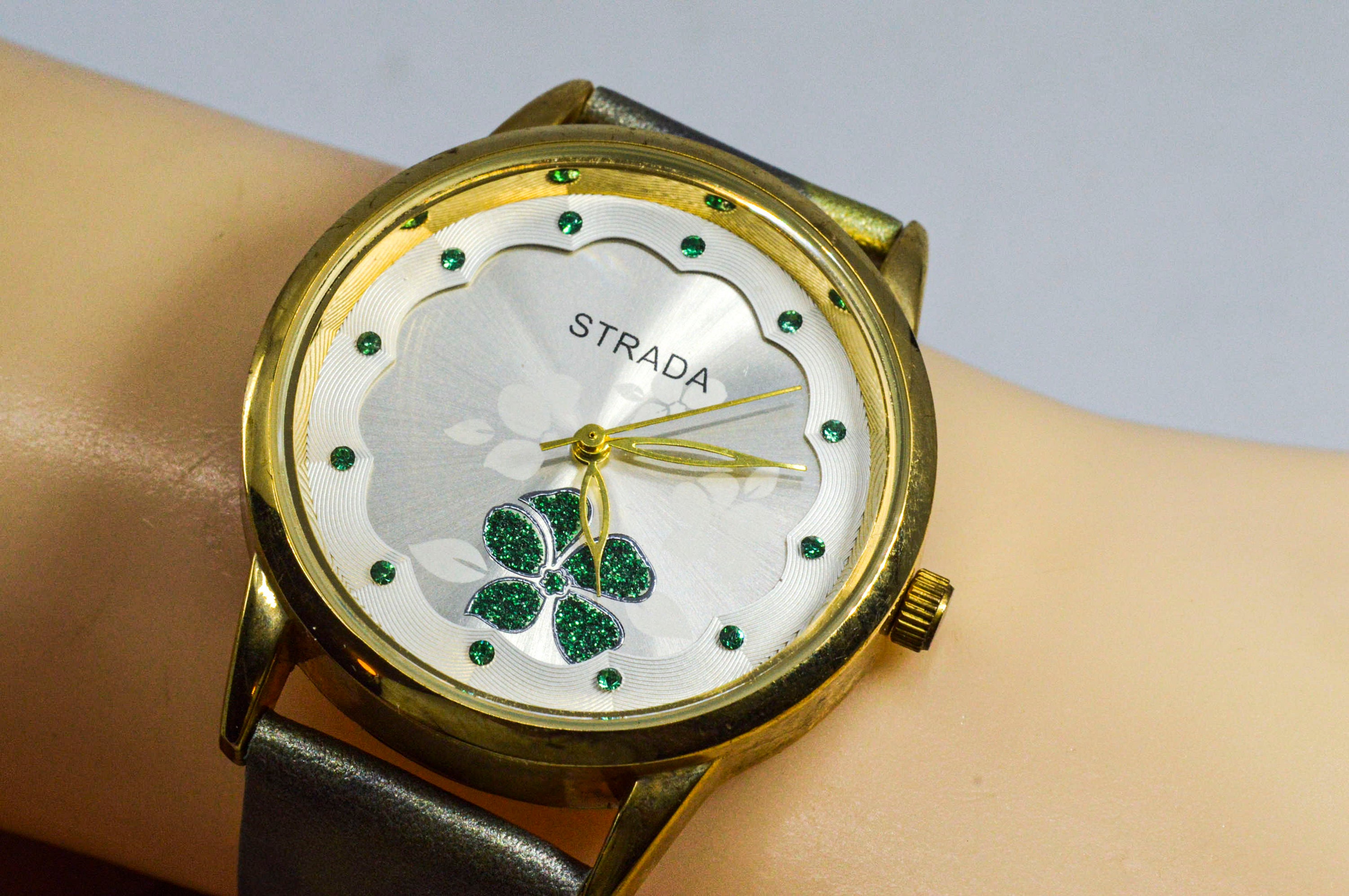 Strada Gold Tone Womens Fashion Wrist Watch - Etsy display picture 2