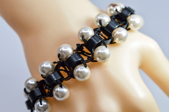 Lee Angel white and black tone womens bracelet - image 2