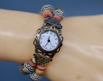Silverfärgad, dammode, pärlarmband, klocka