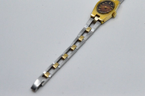 Vintage Seiko two tone womens wind up, mechanical… - image 3