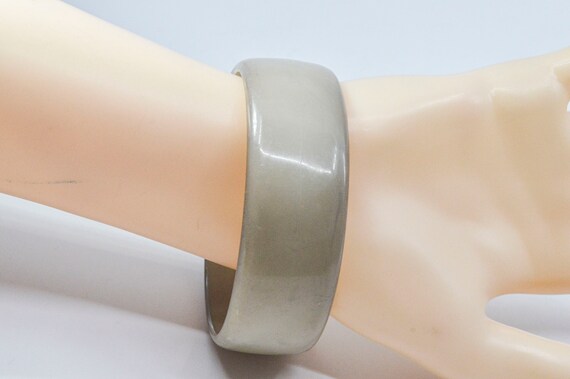 Grey tone womens plastic bangle bracelet - image 2