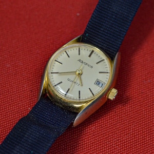 Gold tone womens fashion watch