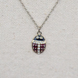 Silver tone with red crystals, women&#39;s pendant necklace
