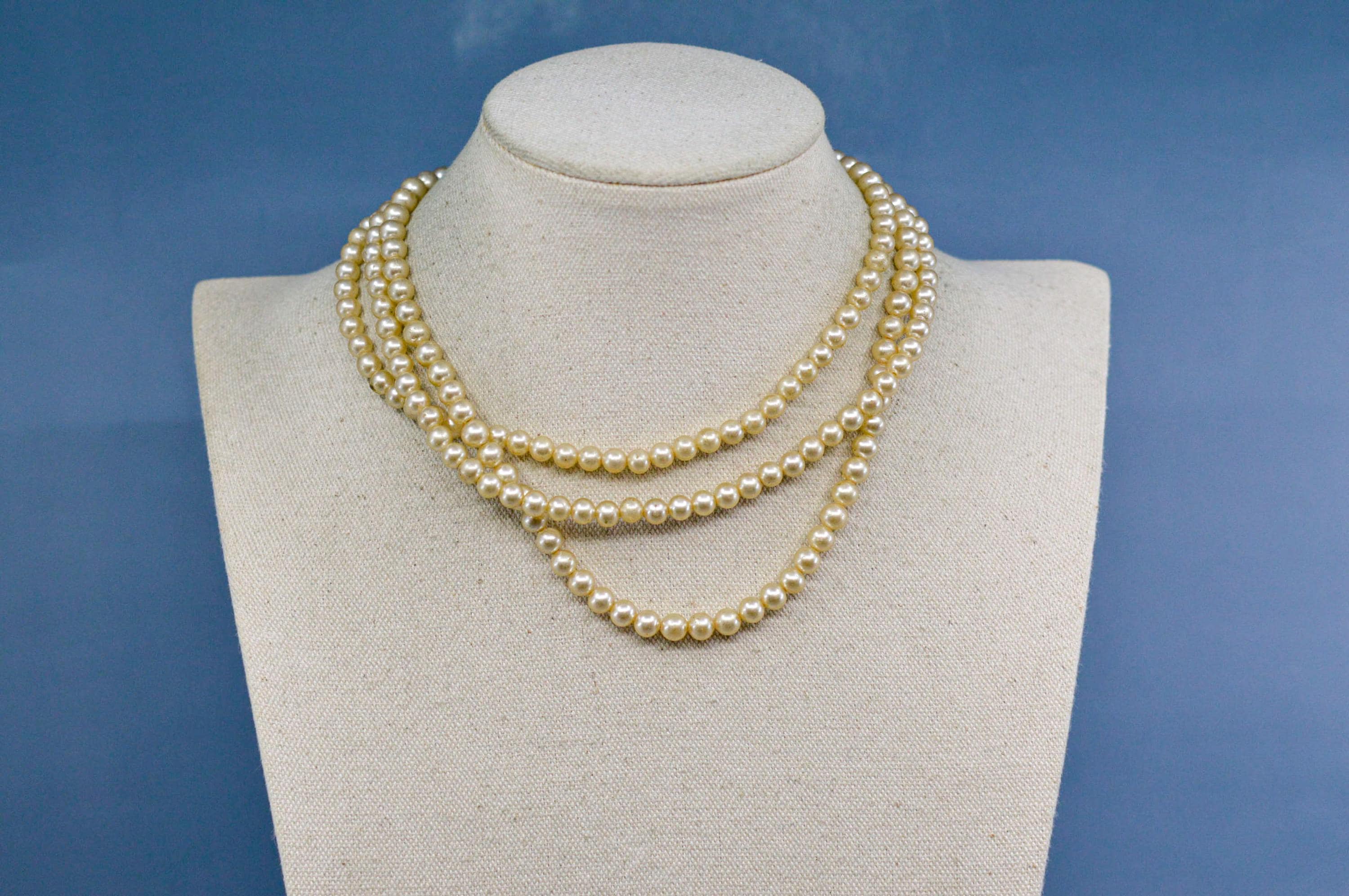 Yellow tone, women's beaded, vintage necklace