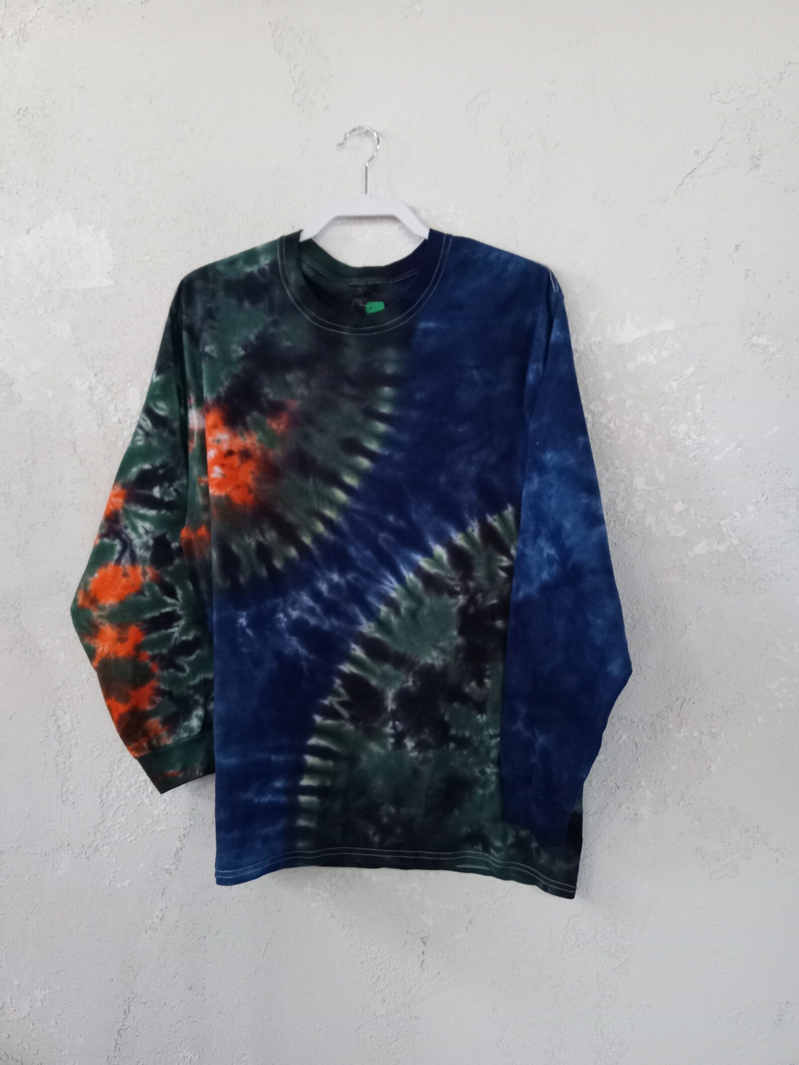 6x tie dye shirt