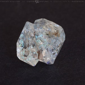 Petroleum Quartz, UV Reactive