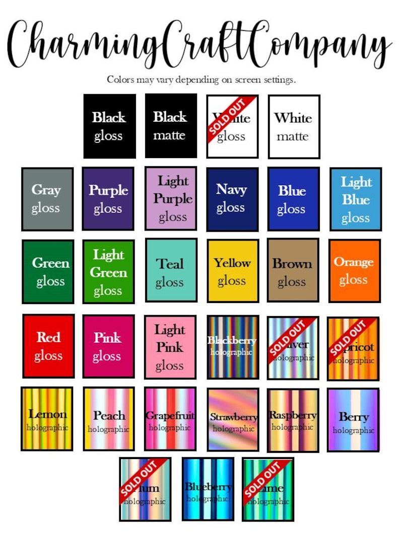 Puede incluir: Una carta de colores de CharmingCraftCompany que muestra varias opciones de vinilo. La cuadr&iacute;cula incluye colores brillantes s&oacute;lidos como negro, blanco, azul y rojo, junto con acabados hologr&aacute;ficos como mora, lim&oacute;n, melocot&oacute;n y baya, con algunos marcados como agotados.