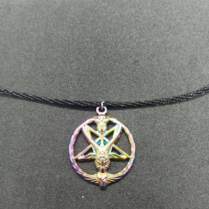 Bonito collar de gargantilla Baphomet, collar Baphomet, Baphomet iridiscente