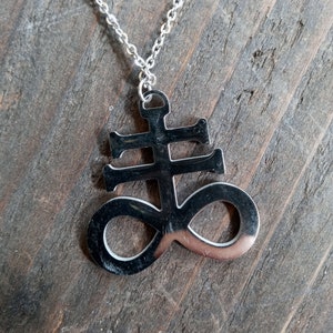 Sterling zilveren Leviathan Cross, gouden Leviathan Cross ketting, sleutelhanger, Satan Cross, Satan symbool ketting of sleutelhanger, satanische sieraden afbeelding 2