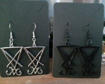 Boucles d’oreilles sataniques noires, boucles d’oreilles sataniques argentées, boucles d’oreilles Léviathan