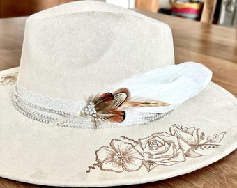 Custom Wedding Cowgirl Hat - Burned Western Headpiece for Boho Brides, Custom cowboy fedora with burned arrangement to match your bouquet.