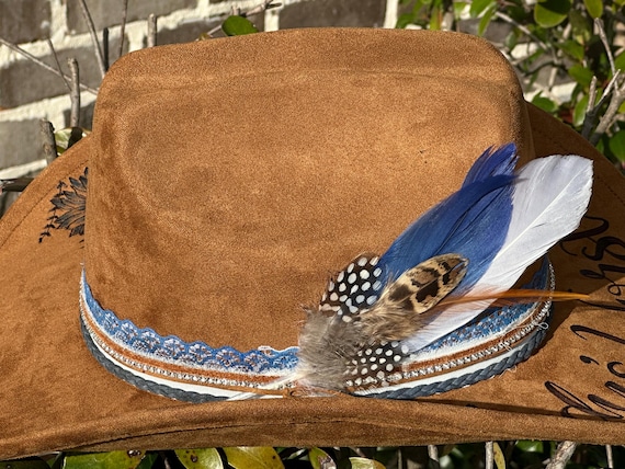Custom Hand Burned Pinch Top Relaxed Curve Brim Cowgirl Hat  display picture 3