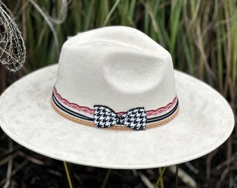 Alabama Roll Tide Cowgirl Hat - Custom Hand-burned College  display picture 1