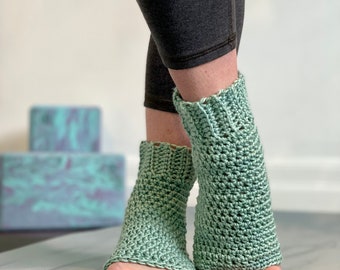 Crochet Yoga Sock PATTERN, Yoga Pattern, Easy Crochet Pattern, Toeless  Socks, Flip Flop Socks, Crochet Socks, Pilates Socks, Dance Socks 