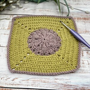 Dahlia Square Crochet PATTERN, Granny Square Crochet Pattern, Crochet Square Pattern, Flower Crochet Square, Crochet Blanket Square image 5