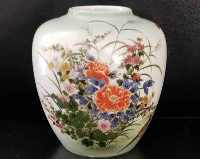 Toyo Botan Japan Vase, Vintage Toyo Botan Japanese Porcelain Vase With