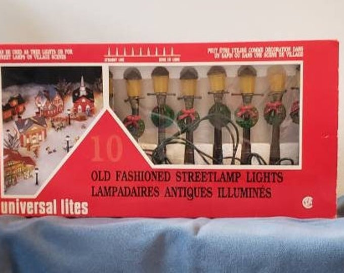 Vintage Old Fashioned Streetlamp Lights, Universal Lites, Christmas