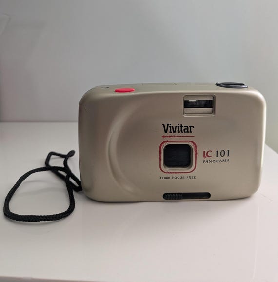 Vivitar IC101 Focus Free Panorama 35mm Camera With Box & Instructions