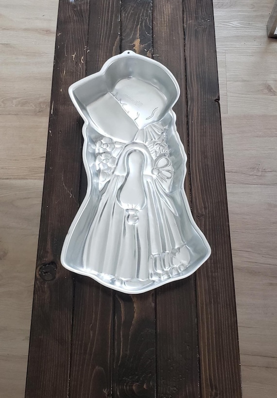 Holly hobbie cake pan discount