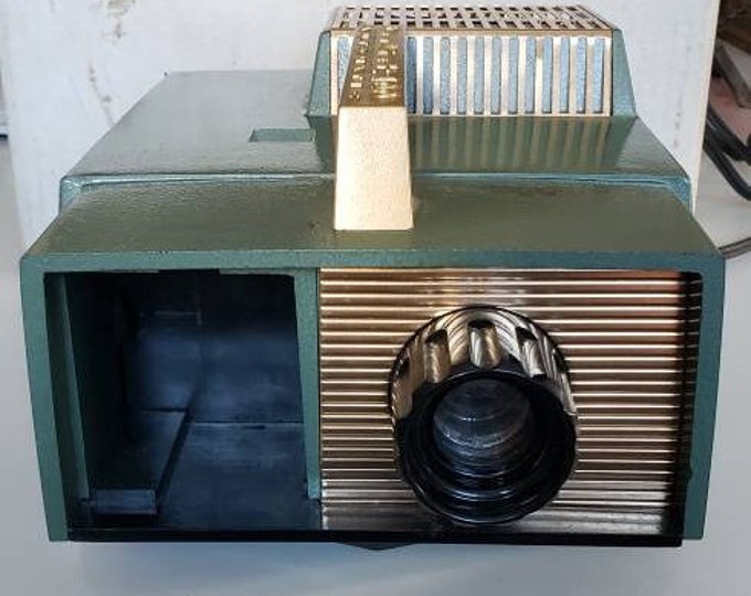 Vintage Realist 400 Automatic Projector Model 3113 .free Shipping. Etsy
