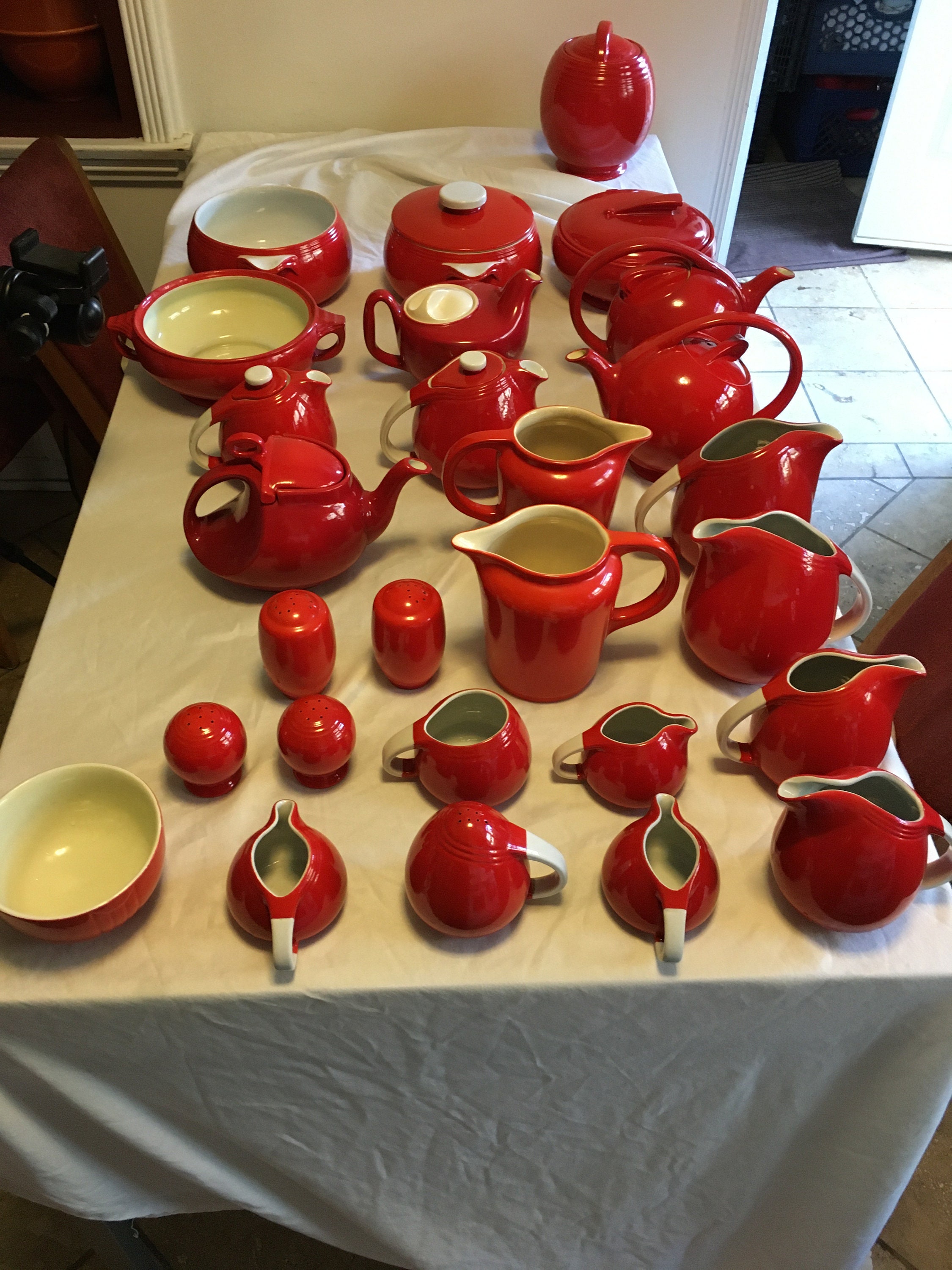 complete kitchenware set