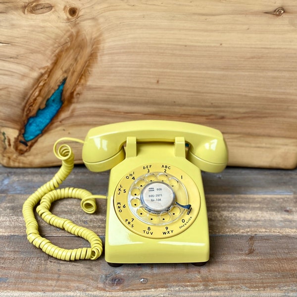 Authentic 1970s Canary Yellow Western Electric Rotary Dial Telephone Tabletop/Desktop Model R500DM - Tested And Works Great!