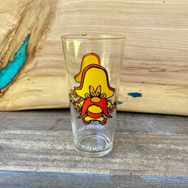 Vintage 1973 Looney Tunes  Collector Series Yosemite Sam Pepsi Glass - Warner Bros