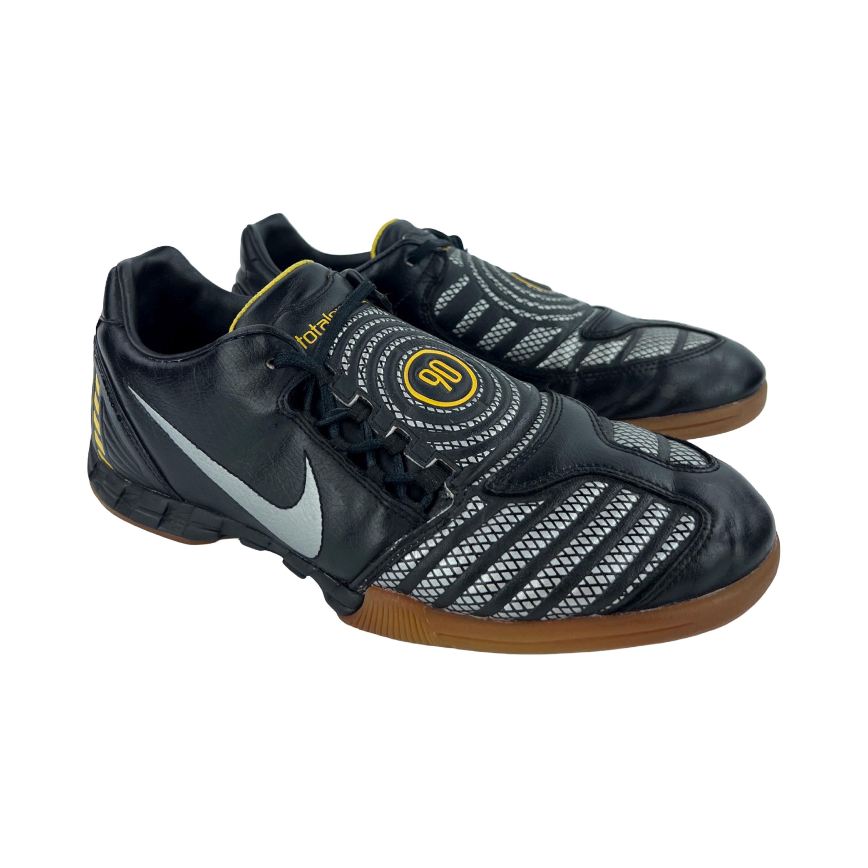 ✨️SALE✨️ 00s NIKE TOTAL 90 training shoes Vintage 00s Nike Total 90 Soccer Sneakers Football Leather