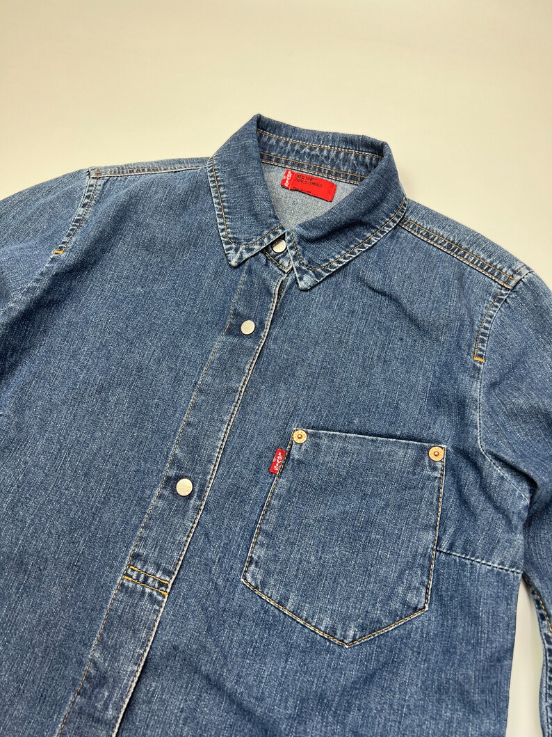 Levi's Red Tab Long Sleeve Denim Shirt, Men's Size XL cotton blue type Vintage Second Hand