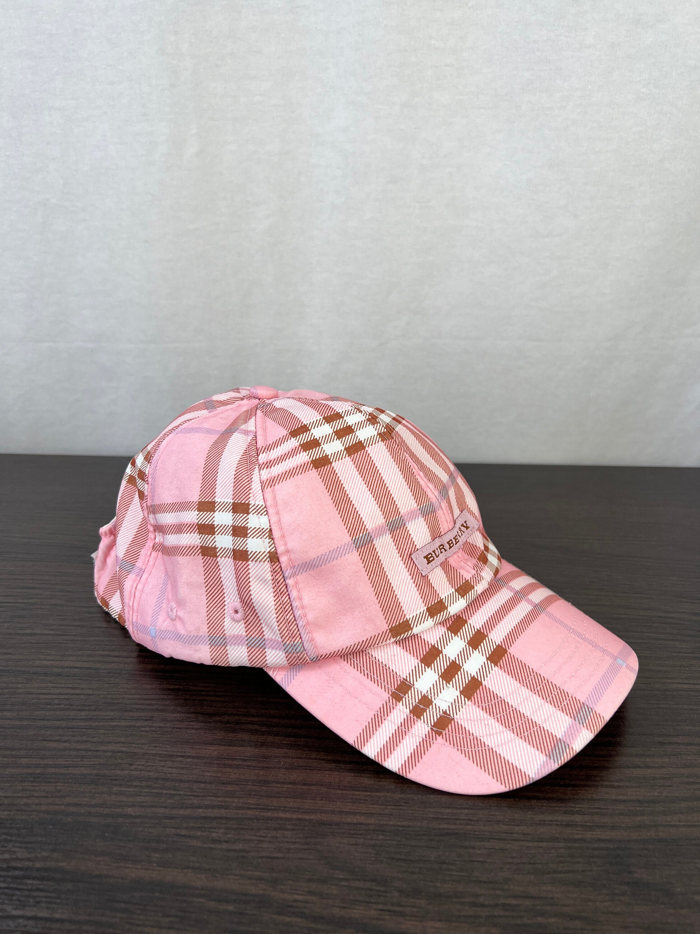 pink burberry hat