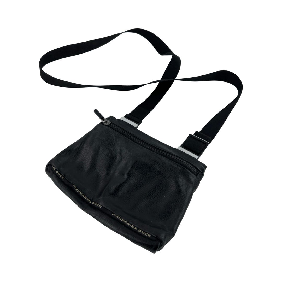 Borsa a tracolla piccola Mandarina Duck Y2K vintage in pelle nera - Technical View