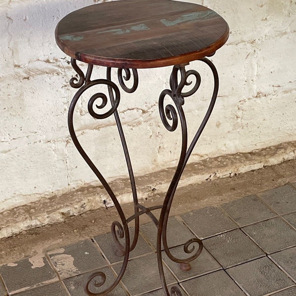 Vintage Rustic Reclaimed Wood Metal Base Side Table (Set of 2)