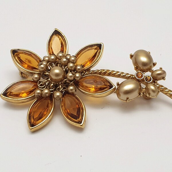 Vintage flower brooch with amber glass marquise rhinestones, Daisy vintage brooch, Floral costume jewelry, Unique vintage jewellery
