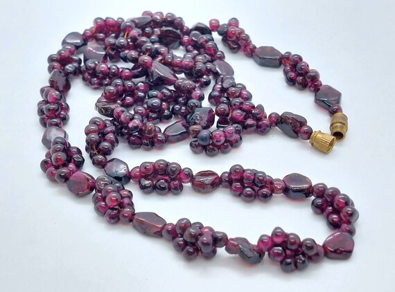 Gemstone GARNET necklace with red gemstone pebble… - image 9