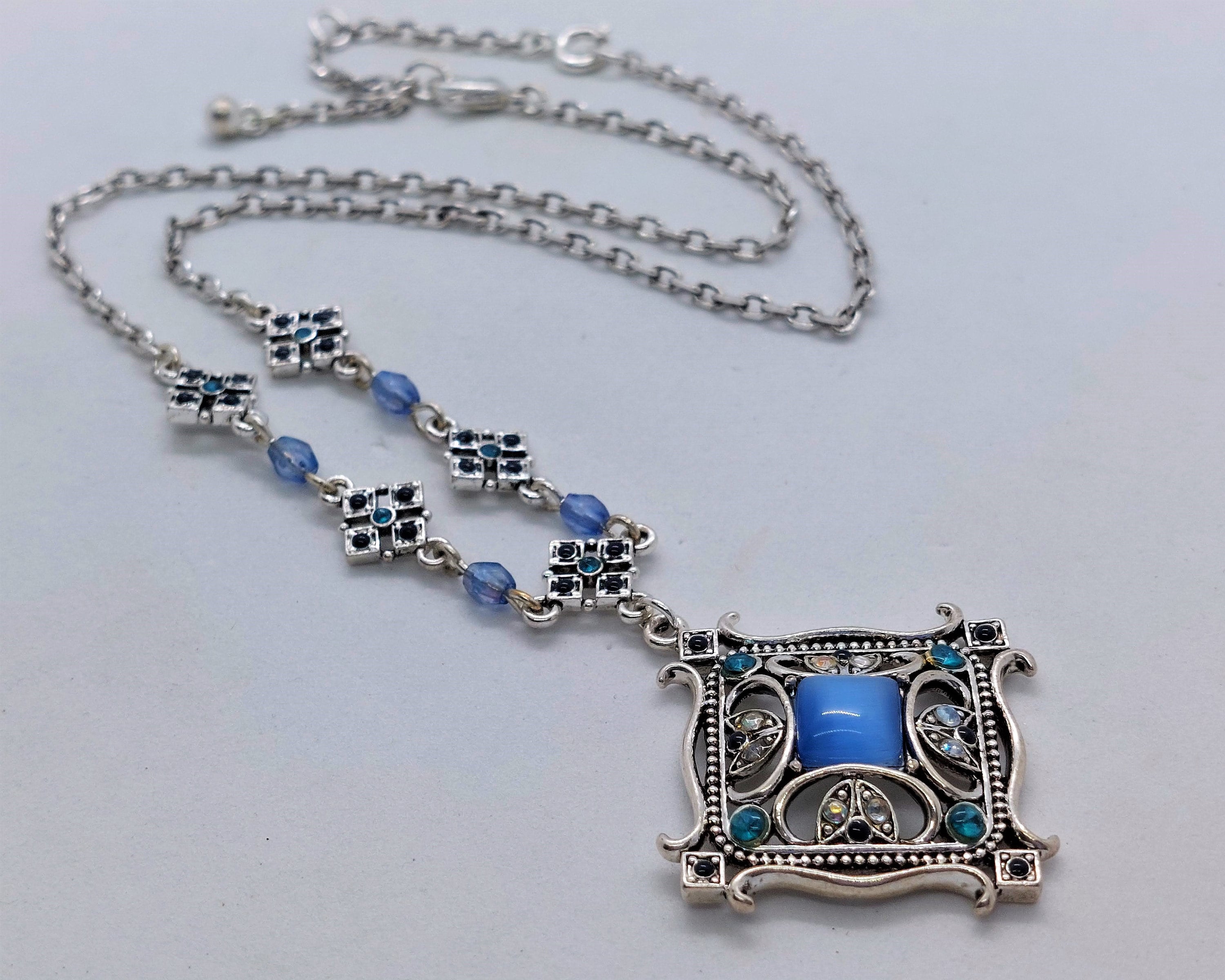 Avon store necklace price