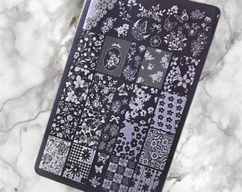 Nail Stamping Summer