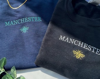 Manchester Embroidered Sweatshirt, Embroidered Bee Sweater, Manchester England Design, Vintage 90s Jumper Embroidery, Tourist City Crewnecks