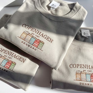Copenhagen Denmark Embroidered Sweatshirt, Embroider Sweater,  Nyhavn Colourful Design, Vintage Jumper Embroidery, Tourist City Crewnecks